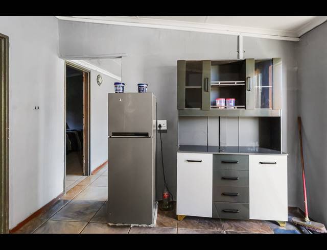 2 BEDROOM HOUSE FOR SALE IN BUFFALO FLATS